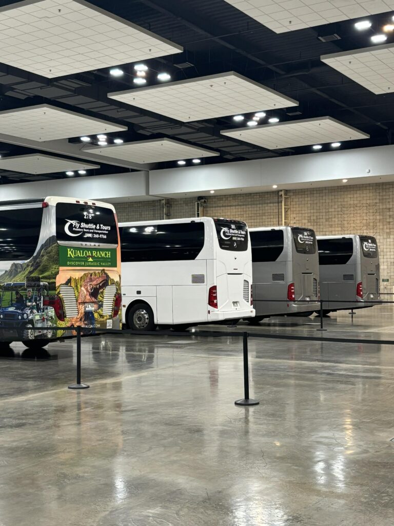 bus best hawaii tours 3