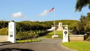 national memorial punchbowl cemetary