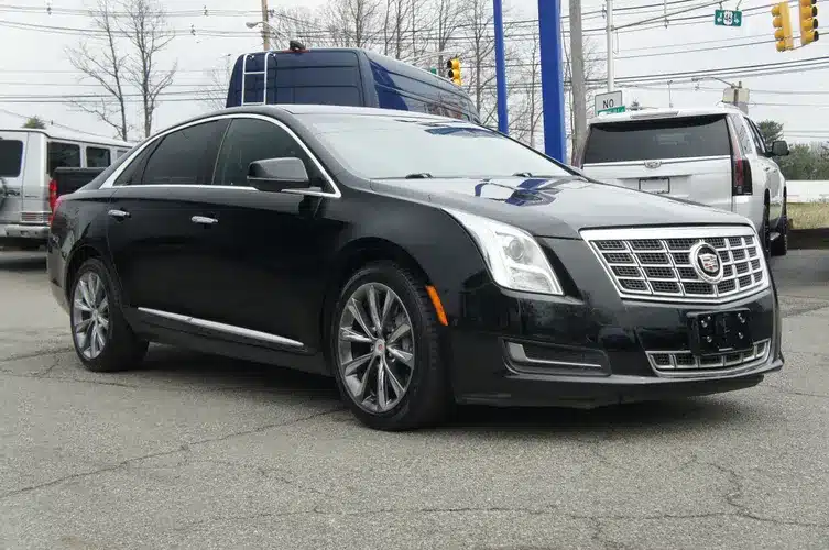 private cadilac sedan shuttle hawaii 1