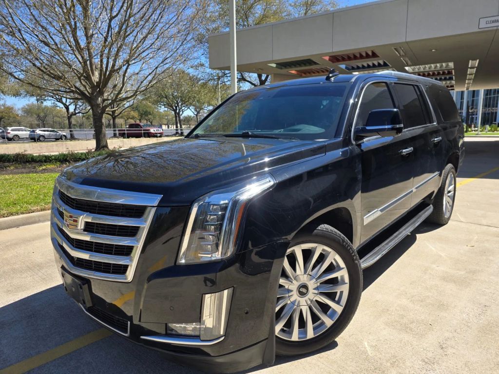 suv cadillac 2